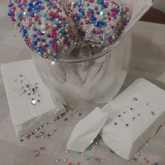 A picture of Cake pops.