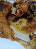 Pollo al Ast con Romero, tomillo, hierbabuena, perejil, clavo, 🍋 y especias Cajún