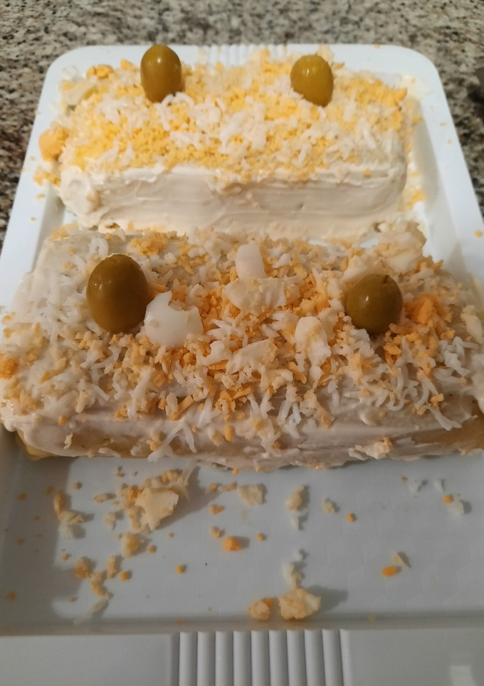 Una foto de Pastel de puré de patatas relleno de atún y verduras