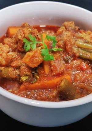 A picture of Veg kolhapuri.