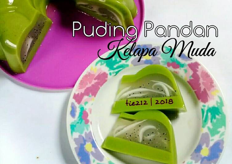 Puding Pandan Kelapa Muda