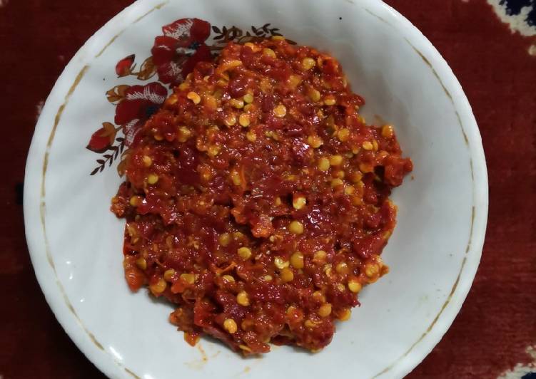 Simple Way to Prepare Quick Ranjaka Red chilli chutney