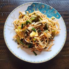 A picture of Stir Fried Mixed Vegetables and Eggs Hakka Noodles.