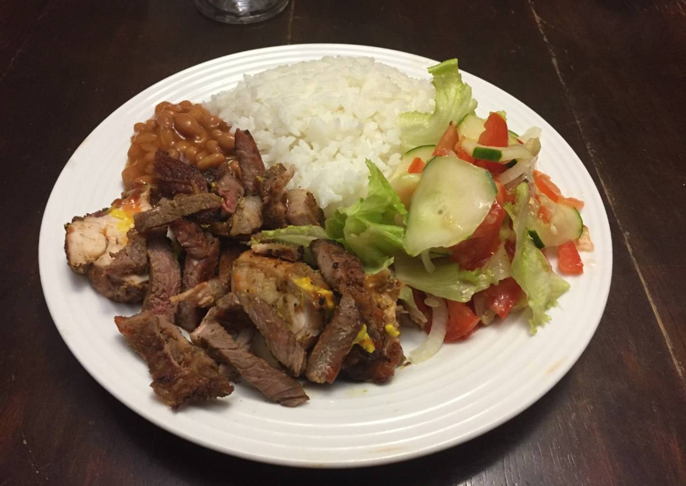 Asado de Pollo, Chorizos y Cerdo a la Brasas