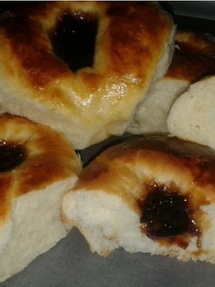 Фото Воздушные булочки с джемом.