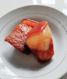 thịt đùi heo khìa