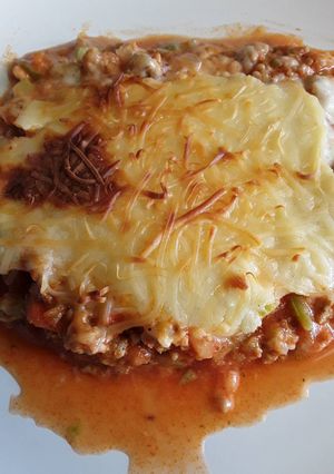 Una foto de Gratinado de carne y calabacín