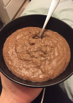 A picture of Creamy chocolate porridge.