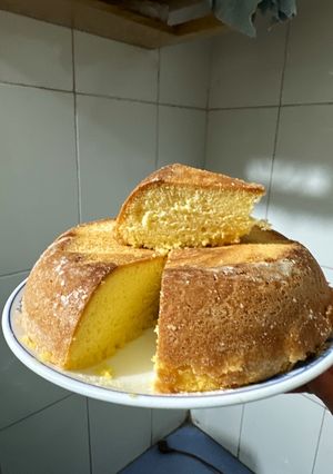 Hình của món Bánh Bông Lan làm bằng nồi cơm điện.