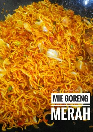 Foto resep Mie Goreng Merah (Super Pedas)