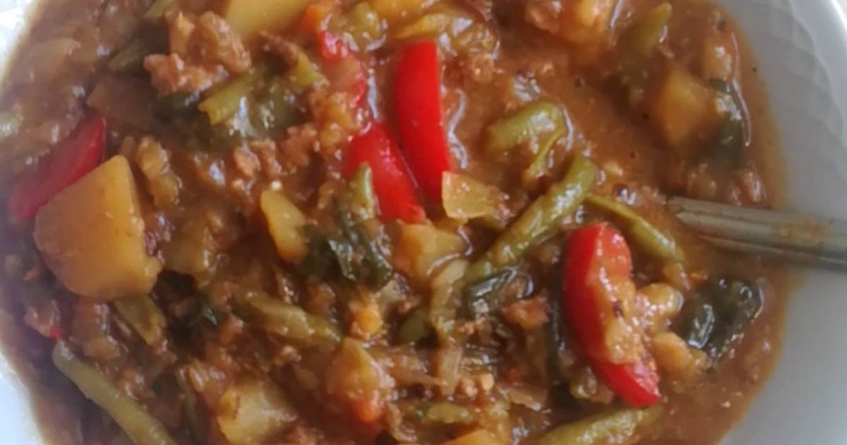 Как приготовить овощное рагу с кабачками и картошкой и тушенкой