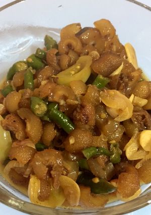 Foto resep Oseng Kikil bumbu iris