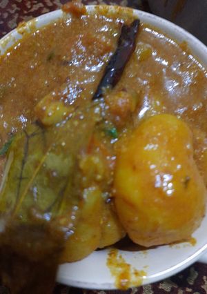 আলুর দম (aloor dum recipe in Bengali) রেসিপির প্রধান ছবি