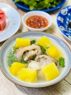 Hình của món Canh Đu Đủ Nấu Giò Heo.