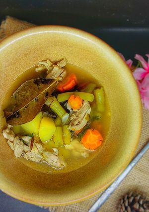 Foto resep Sop ayam kentang aromatik