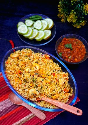 A picture of Cashew Fried Rice.
