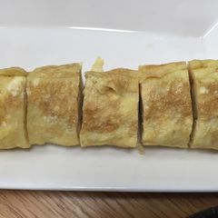 A picture of Rolled omelet.