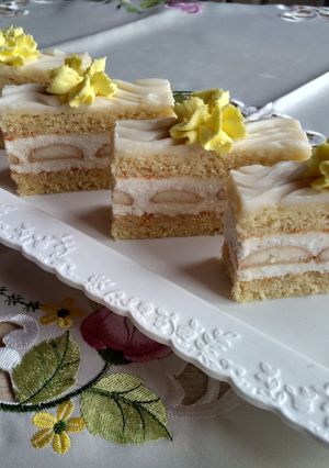Túrós-citromos szelet recept fotója