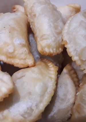 A picture of Gujhiya.