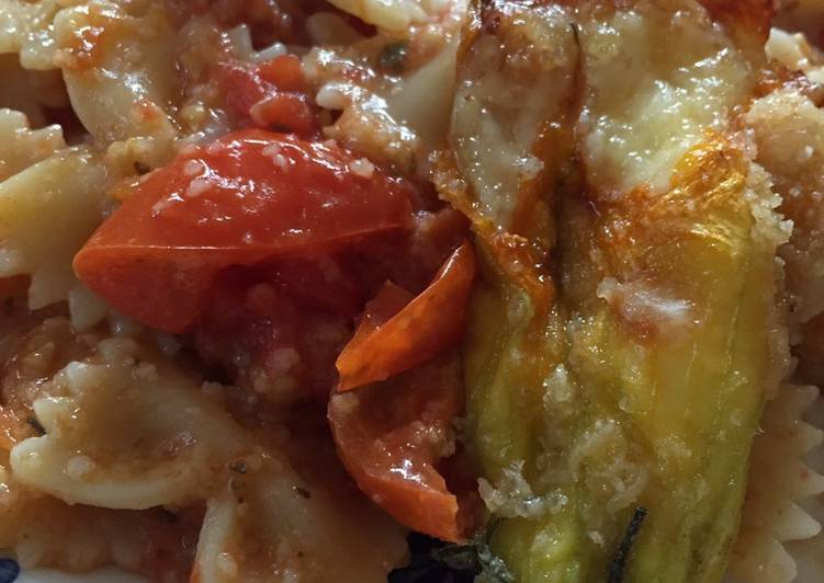 Farfalle con sugo di pomodorini al forno