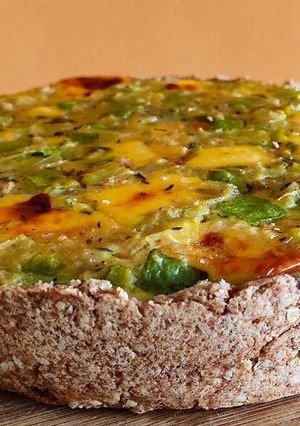 Una foto de Tarta integral de zucchinis y queso 😋