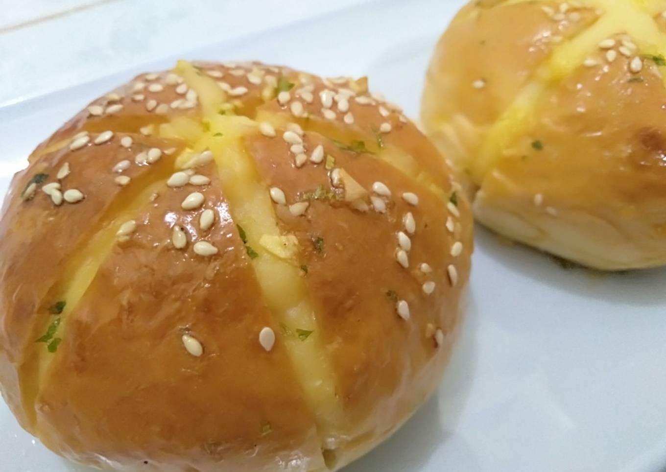 Korean garlic cheese bread