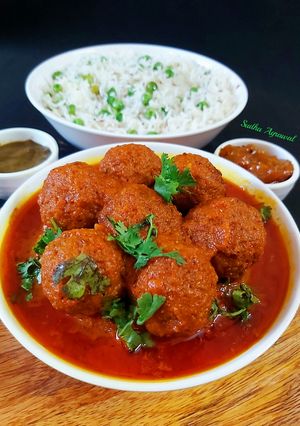 दूधी कोफ्ता करी (Doodhi Kofta curry recipe in Hindi) रेसिपी मुख्य फोटो