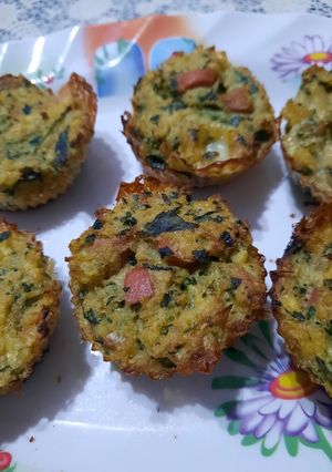 Una foto de Muffins y pastel de espinacas y pescado