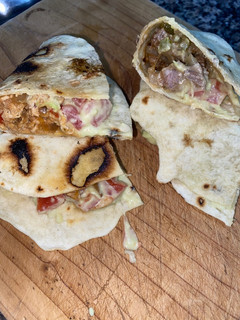 Una foto de Tacos de carne y de pollo 🌮