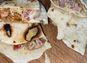 Una foto de Tacos de carne y de pollo 🌮