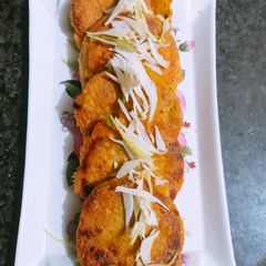 A picture of Shami kabab.