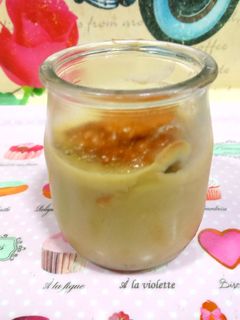 Una foto de Natillas de horchata con galleta