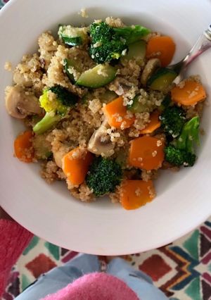 Foto principal de Quinoa con verduras salteadas
