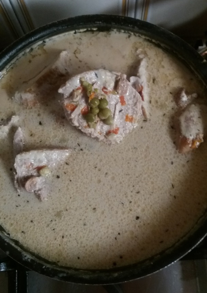 Una foto de Lomo en salsa blanca