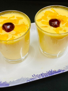 A picture of Alphonso mango milkshake.