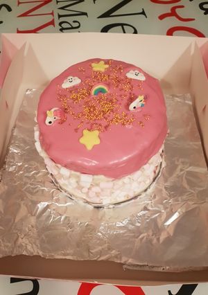 Una foto de Tarta cumpleaños tres colores