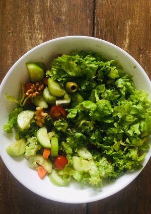 A picture of Healthy Salad.