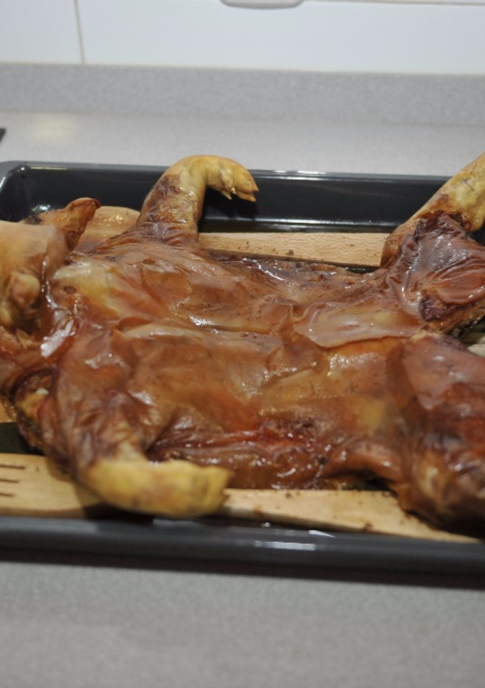 Una foto de Cochinillo Segoviano al horno