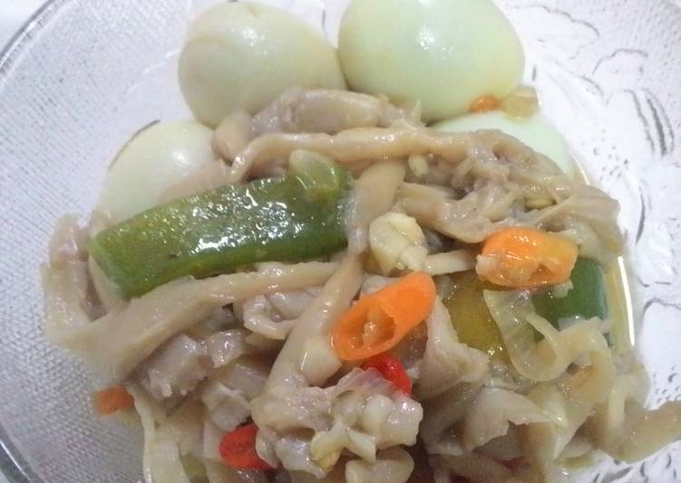 Resep Tumis Jamur Tiram Dan Telur Puyuh Oleh Rafika Serlymawardy Cookpad