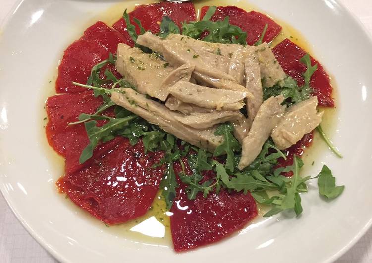 Pimientos del piquillo de navarra con ventresca de bonito