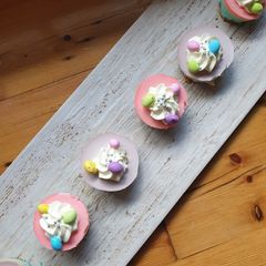 A picture of Easter No-bake Cheesecake.