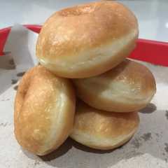 A picture of Donat no kentang pakai telur.