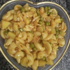A picture of Macaroni.