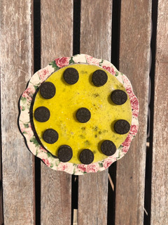 Una foto de Tarta mousse de limón y oreos🍋