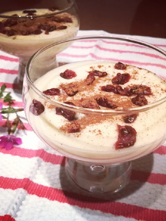 Una foto de Natillas de vainilla con cranberries