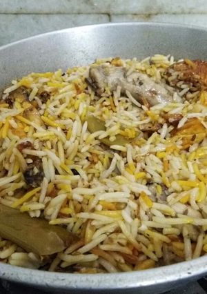 A picture of Dum chicken Biryani.