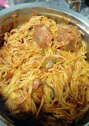 A picture of Chicken spaghettis.