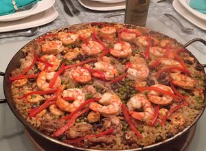 Una foto de Paella Mar y Tierra