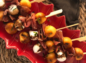 Foto principal de Brochetitas de jamón, mozzarella y melón