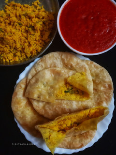 A picture of Masoor Dal ki Puri.